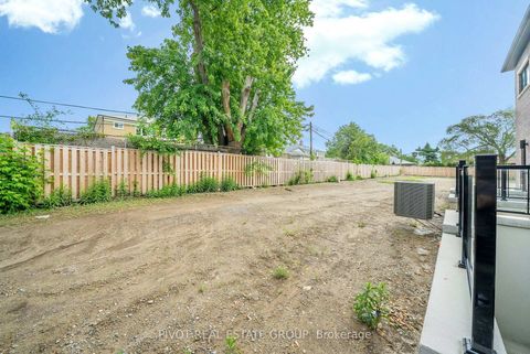 Photo 41 at 79 Danielle Moore Circle, Bendale, Toronto