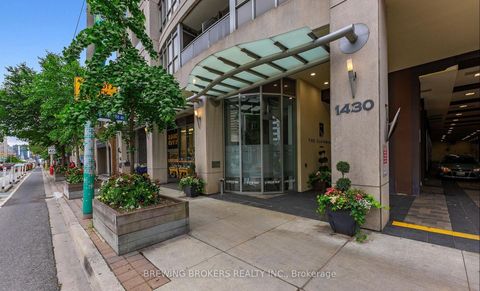 Photo 2 at 704 - 1430 Yonge Street, St. Clair, Toronto
