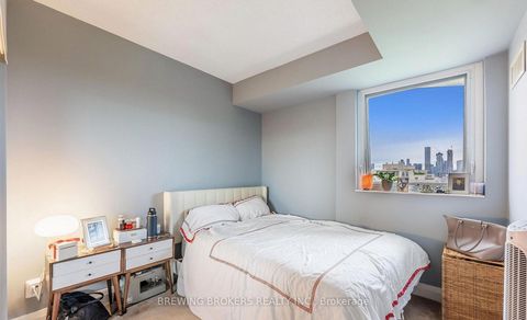 Photo 15 at 704 - 1430 Yonge Street, St. Clair, Toronto