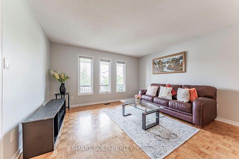 Photo 6 at 148 Castlehill Road, Maple, Vaughan