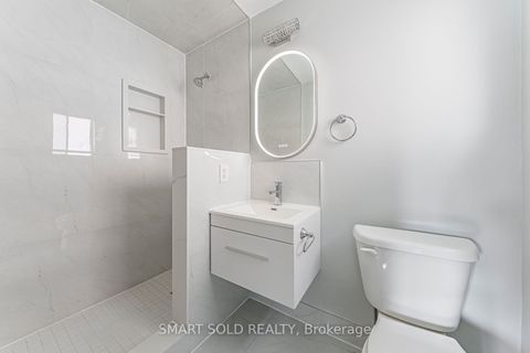 Photo 34 at 148 Castlehill Road, Maple, Vaughan