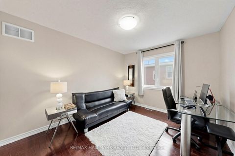 Photo 27 at 14 Kerr Lane, Bayview Northeast, Aurora