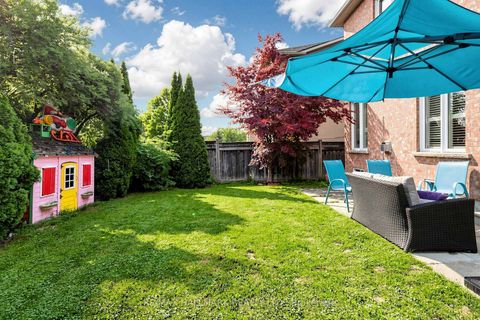 Photo 38 at 14 Kerr Lane, Bayview Northeast, Aurora