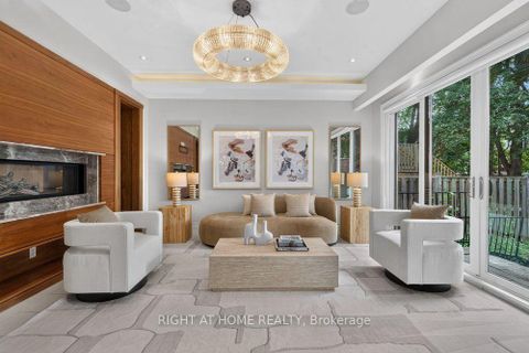 Photo 9 at 255 Willowdale Avenue, Willowdale East, Toronto