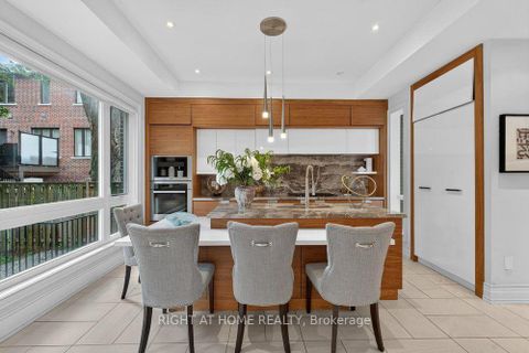 Photo 14 at 255 Willowdale Avenue, Willowdale East, Toronto