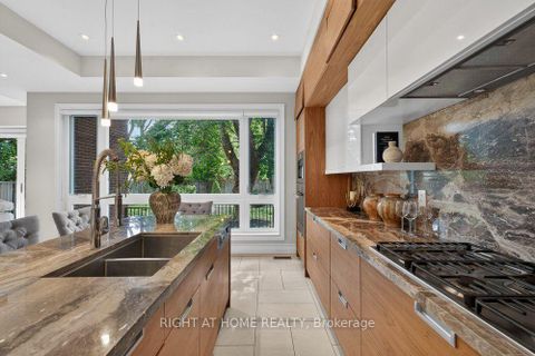 Photo 17 at 255 Willowdale Avenue, Willowdale East, Toronto