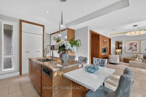 Photo 18 at 255 Willowdale Avenue, Willowdale East, Toronto