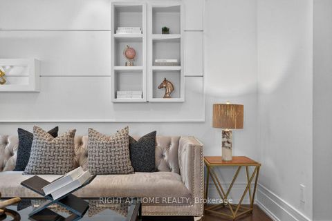 Photo 23 at 255 Willowdale Avenue, Willowdale East, Toronto