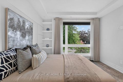 Photo 37 at 255 Willowdale Avenue, Willowdale East, Toronto