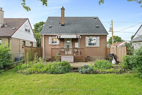 Photo 33 at 27 Hatfield Crescent, Old Rexdale, Toronto