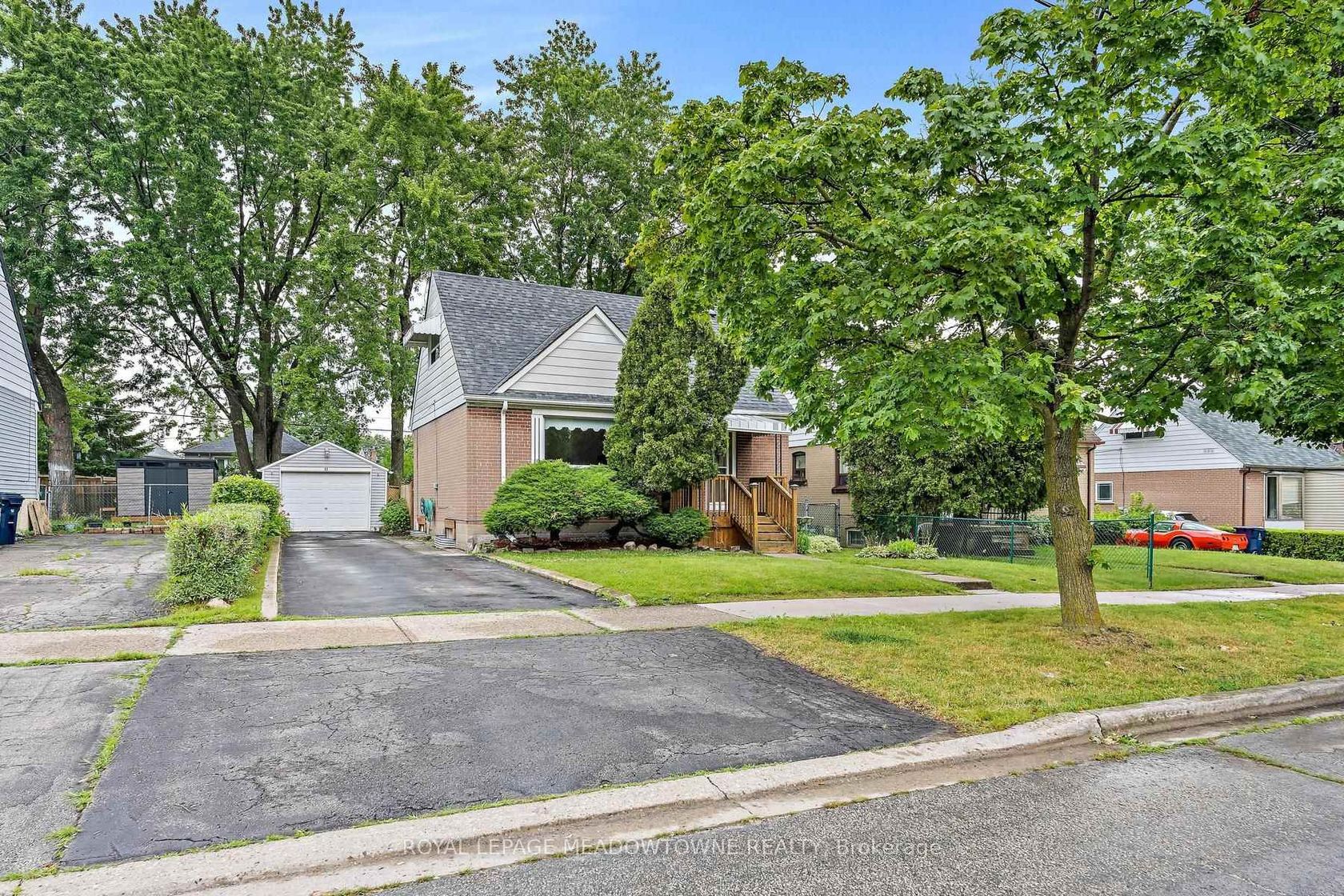 27 Hatfield Crescent, Old Rexdale, Toronto 