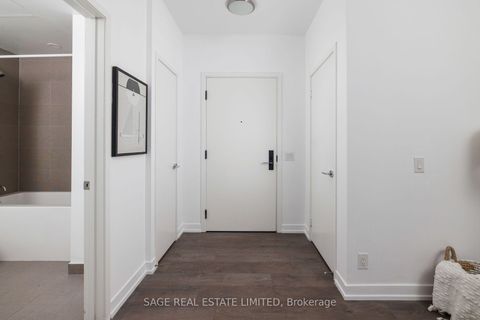 Photo 10 at 1012 - 270 Dufferin Street, South Parkdale, Toronto