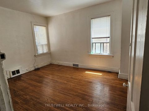 Photo 5 at 173 Hamilton Street, South Riverdale, Toronto