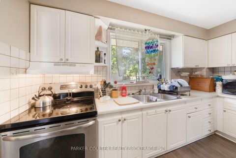 Photo 11 at 54 Ferris Lane, Cundles East, Barrie
