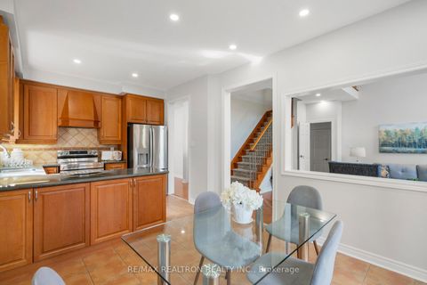 Photo 16 at 91 Gateway Drive, Bayview Wellington, Aurora