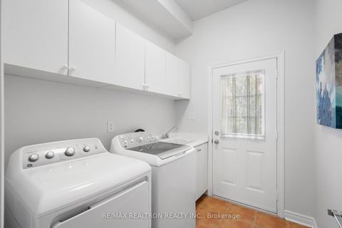 Photo 17 at 91 Gateway Drive, Bayview Wellington, Aurora