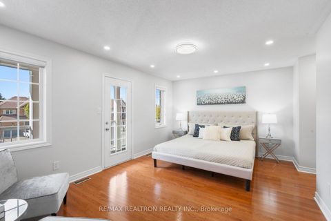 Photo 22 at 91 Gateway Drive, Bayview Wellington, Aurora