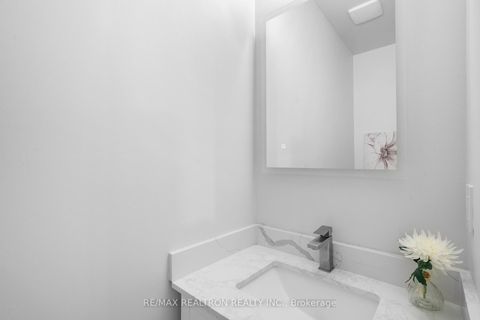 Photo 29 at 91 Gateway Drive, Bayview Wellington, Aurora