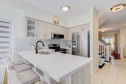 Photo 11 at 111 Knowles Drive, Rouge E11, Toronto