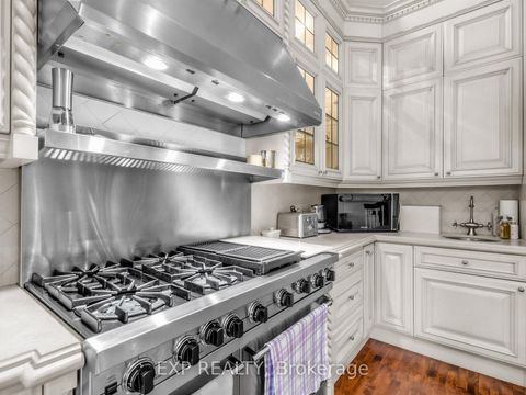 Photo 11 at 241 Poplar Plains Street, Casa Loma, Toronto