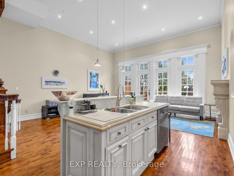 Photo 12 at 241 Poplar Plains Street, Casa Loma, Toronto