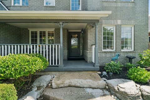 Photo 2 at 33 HIGHCASTLE Avenue, Keswick North, Georgina