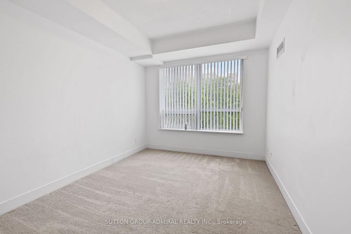 Photo 14 at 124 - 7 Kenaston Gardens, Bayview Village, Toronto