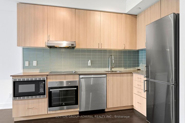 Photo 18 at 124 - 7 Kenaston Gardens, Bayview Village, Toronto