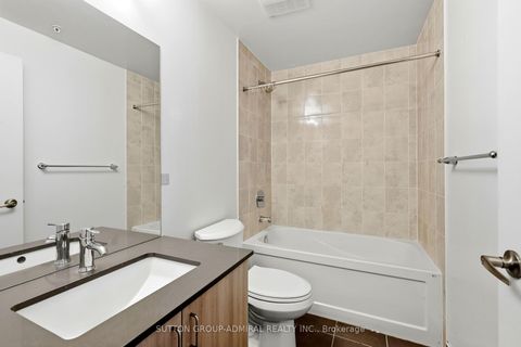 Photo 9 at 124 - 7 Kenaston Gardens, Bayview Village, Toronto