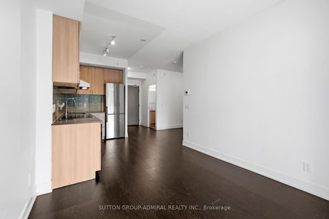Photo 17 at 124 - 7 Kenaston Gardens, Bayview Village, Toronto