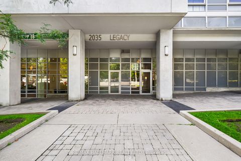 Photo 2 at 122 - 2035 Sheppard Avenue E, Henry Farm, Toronto