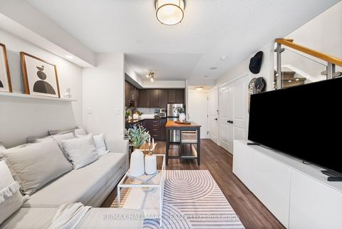 Photo 15 at 122 - 2035 Sheppard Avenue E, Henry Farm, Toronto