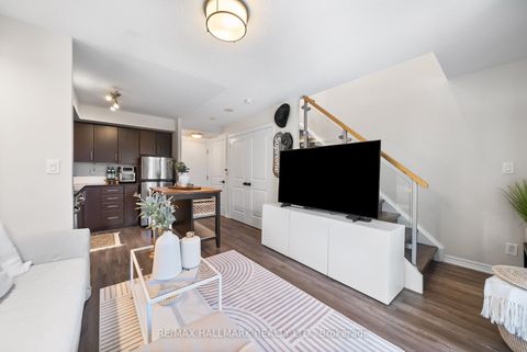 Photo 16 at 122 - 2035 Sheppard Avenue E, Henry Farm, Toronto