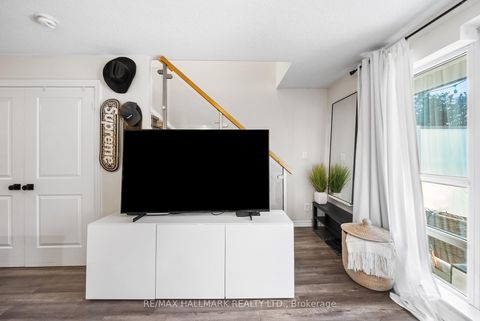 Photo 18 at 122 - 2035 Sheppard Avenue E, Henry Farm, Toronto