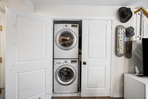 Photo 19 at 122 - 2035 Sheppard Avenue E, Henry Farm, Toronto