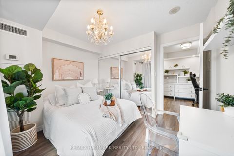 Photo 21 at 122 - 2035 Sheppard Avenue E, Henry Farm, Toronto