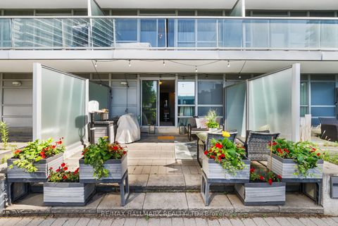 Photo 23 at 122 - 2035 Sheppard Avenue E, Henry Farm, Toronto