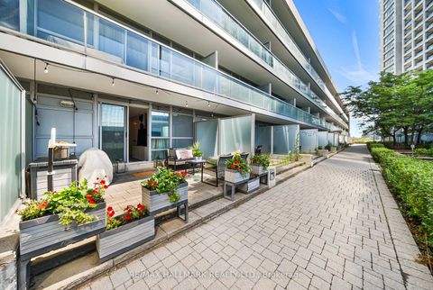 Photo 27 at 122 - 2035 Sheppard Avenue E, Henry Farm, Toronto