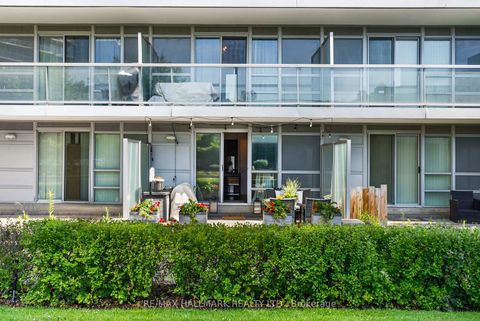 Photo 33 at 122 - 2035 Sheppard Avenue E, Henry Farm, Toronto
