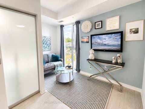 Photo 6 at 506 - 185 Alberta Avenue, Oakwood Village, Toronto
