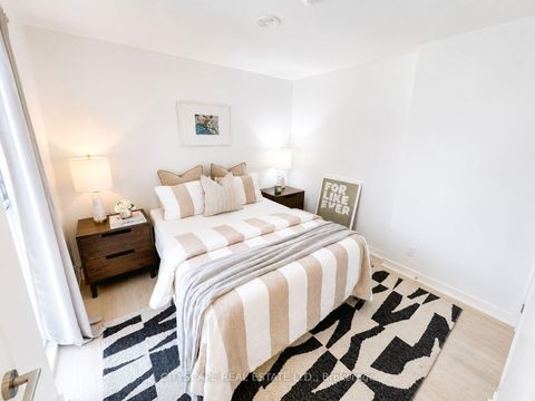 Photo 12 at 506 - 185 Alberta Avenue, Oakwood Village, Toronto