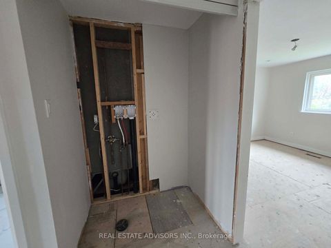 Photo 11 at 238 Braymore Boulevard, Rouge E11, Toronto