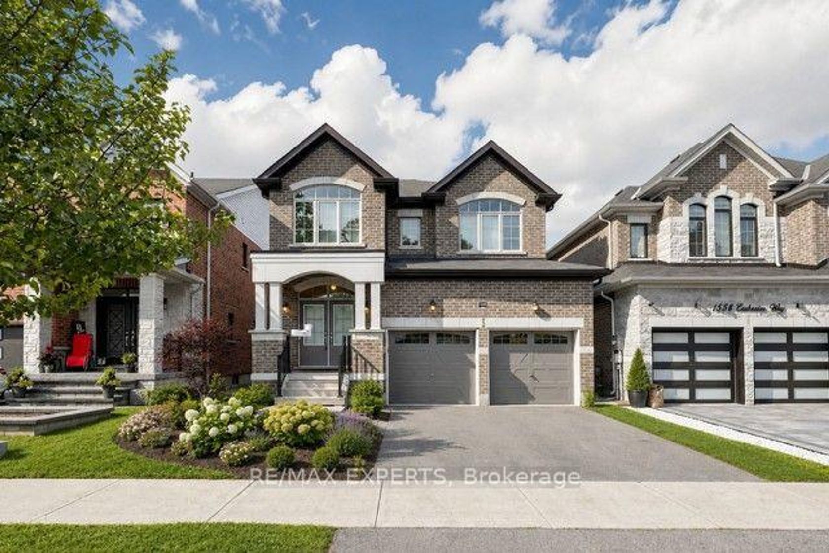 1554 Emberton Way, Alcona, Innisfil photo number 2