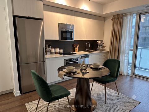Photo 1 at 1106 - 101 erskine Avenue, Mount Pleasant West, Toronto