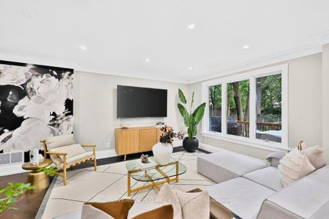 Photo 10 at 51 Princeton Road, Kingsway South, Toronto