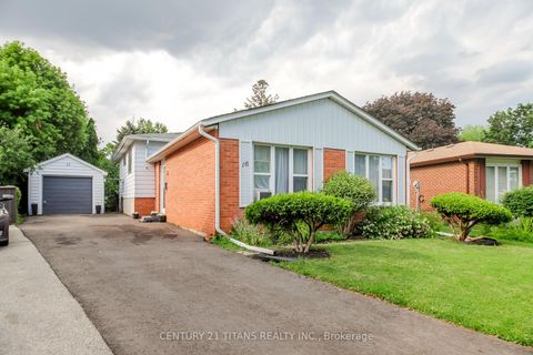 Photo 2 at 16 Proud Grove, Malvern, Toronto