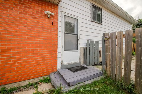 Photo 35 at 16 Proud Grove, Malvern, Toronto