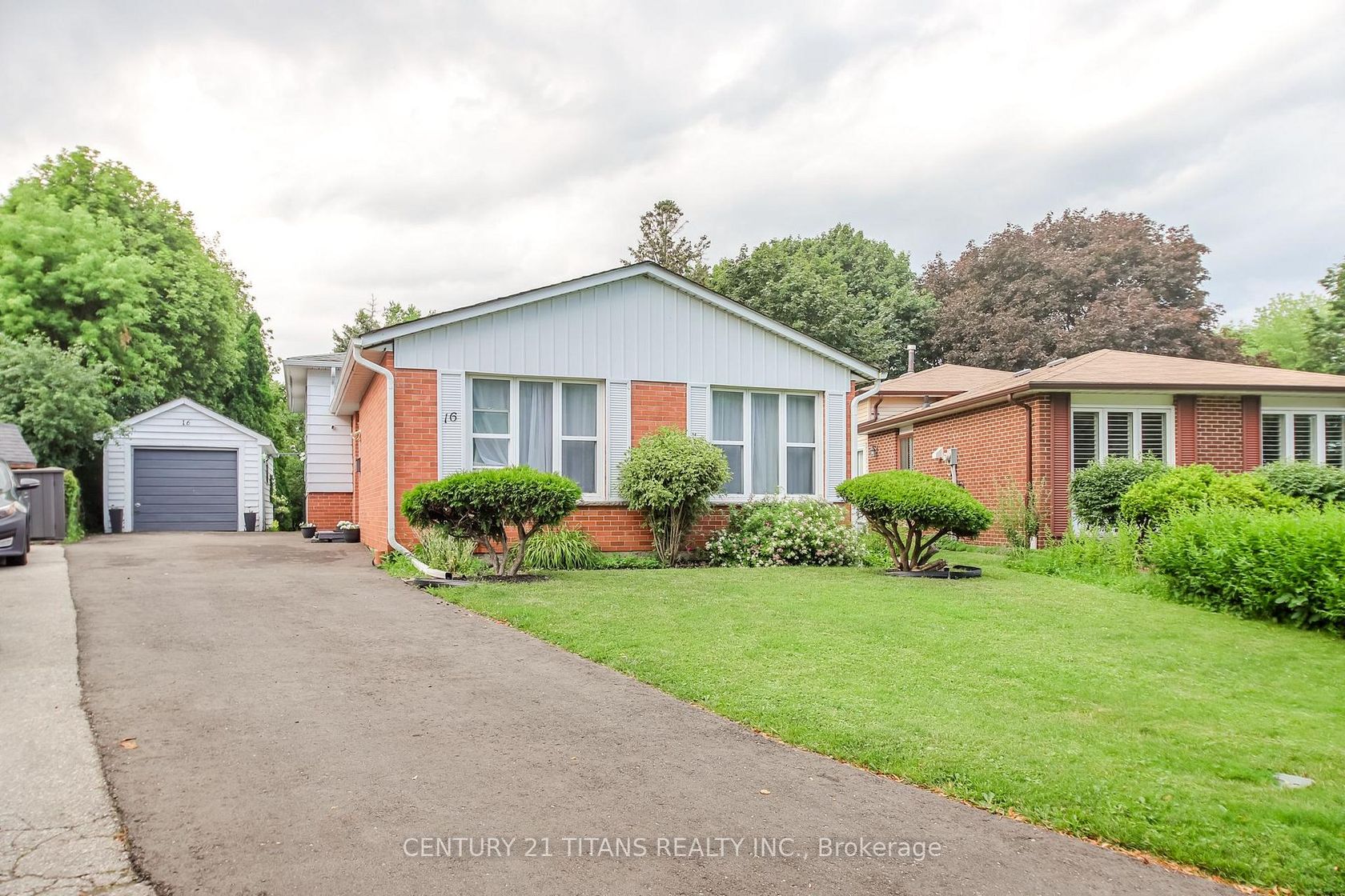 16 Proud Grove, Malvern, Toronto 