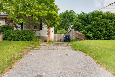 Photo 6 at 37 Adanac Drive, Cliffcrest, Toronto
