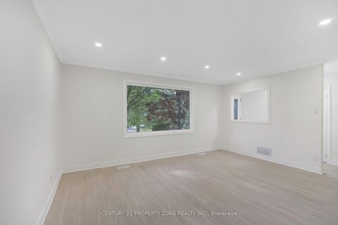 Photo 10 at 37 Adanac Drive, Cliffcrest, Toronto